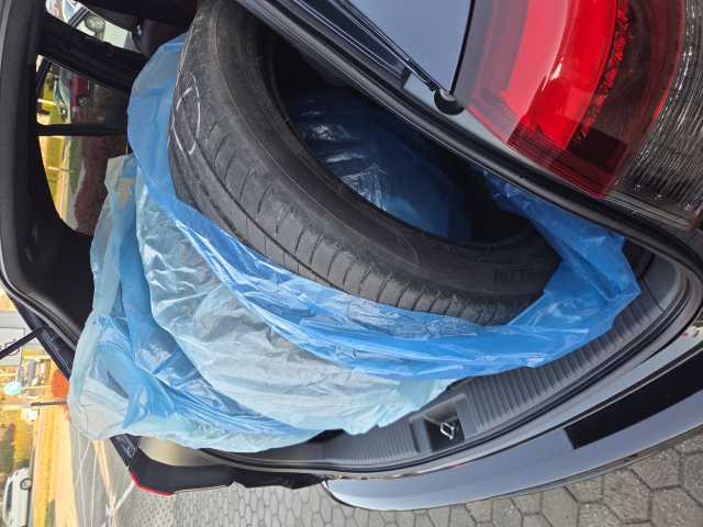 Honda HR-V 1.5l - Midnight Blue Beam M